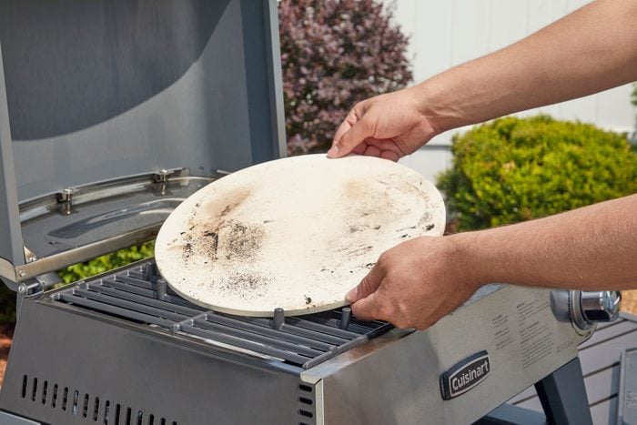 Showing stone plate of 3-in-1 Cuisinart Pizza Oven