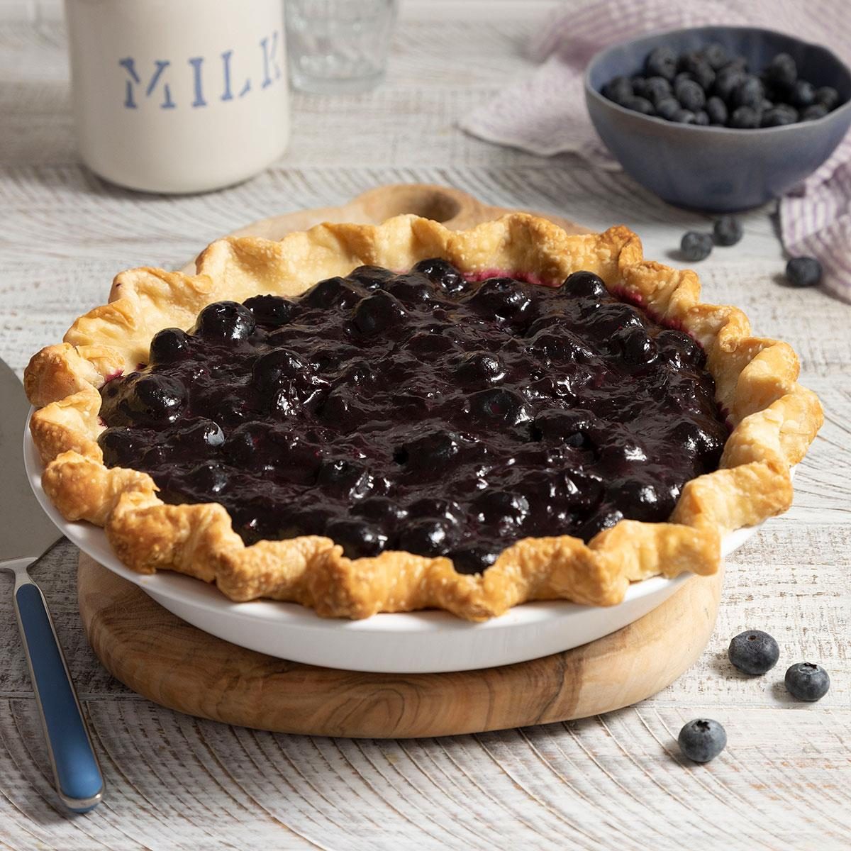 Contest Winning Fresh Blueberry Pie Exps Ft23 10457 St 1110 1