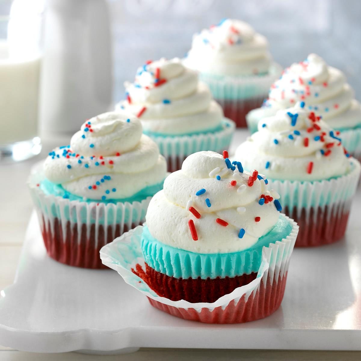 Patriotic Ice Cream Cupcakes Exps Sdjj17 46906 D02 15 5b 2